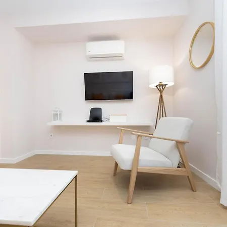 Charming Campo De Ourique Duplex Lisbon